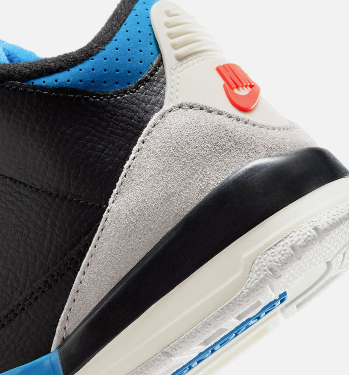 Air Jordan 3 Retro OG Rare Air Preschool Lifestyle Shoes - Black/Chile Red/Neutral Grey